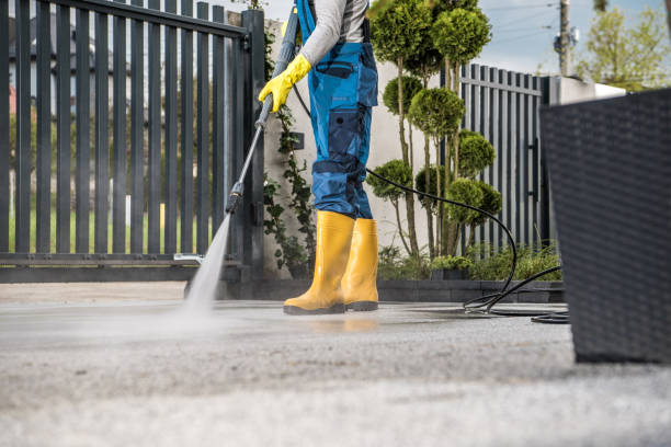 Why Choose Our Certified Pressure Washing Experts for Your Project Needs in Saddle Rock, NY?